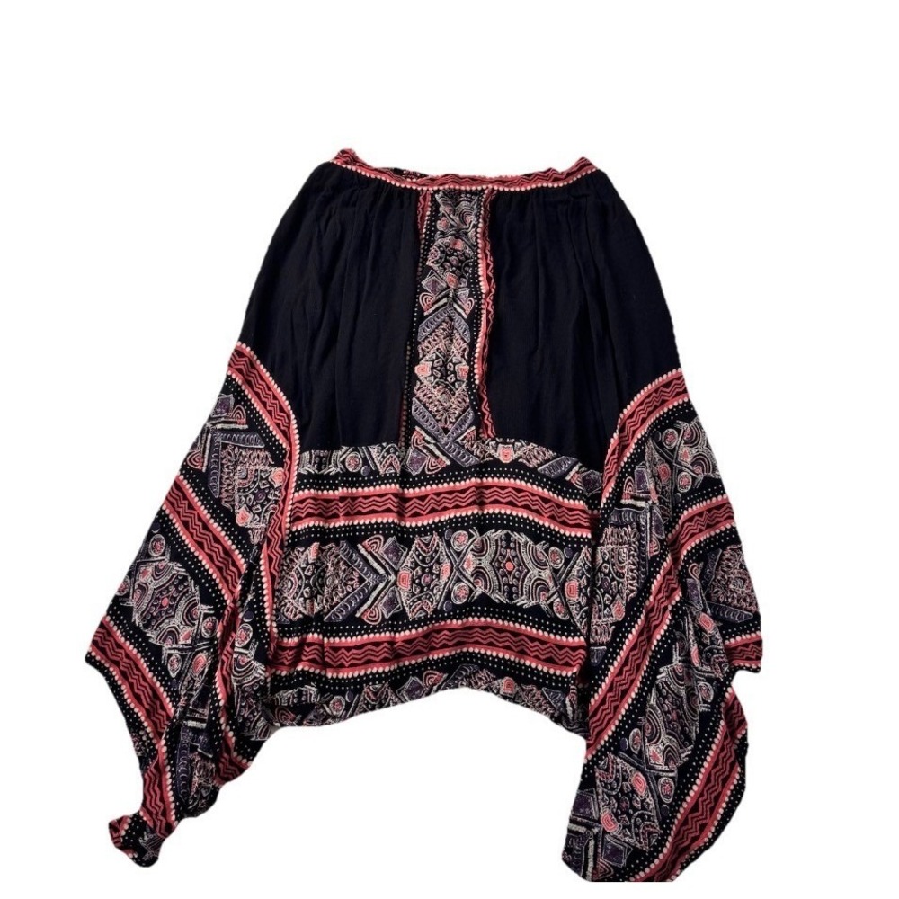 Monroe & Main Sharkbite Midi Skirtโ Women Size M Black Boho Tribal Rayon Pockets